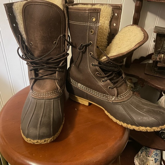 L.L. Bean Women’s 8” Brown Leather Shearling Lined Bean Boots Size 10 Narrow - Picture 13 of 13